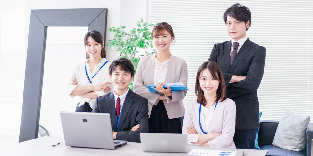 株式会社スカラサービス 那覇久茂地オフィス【事務サポートスタッフ（メール対応・音声文字起こしなど）（那覇市久茂地）【未経験者歓迎／週休2日制／交通費支給】】の求人募集画像