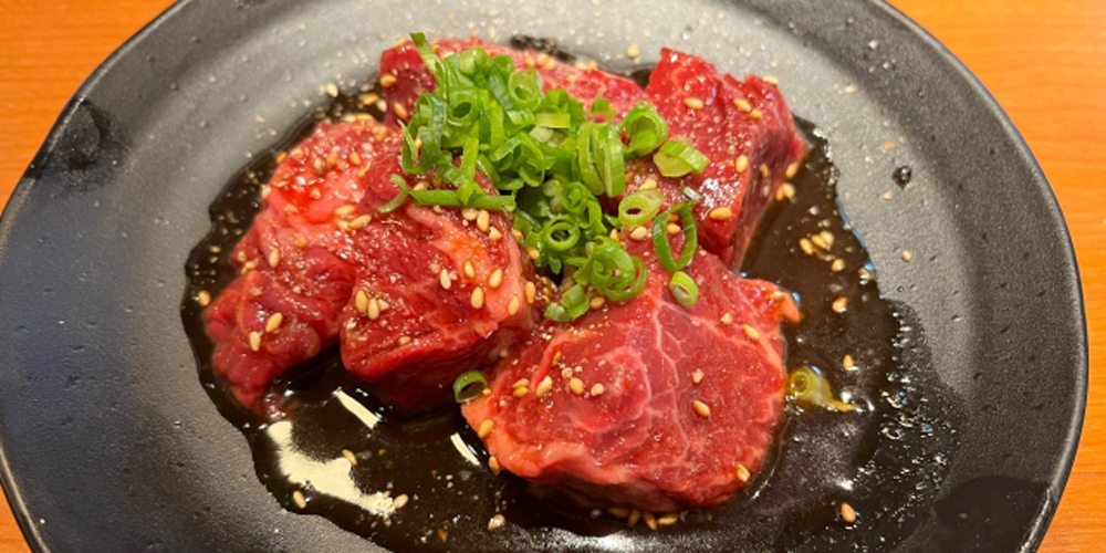 焼肉道場 かるび亭【焼肉店キッチンスタッフ（焼肉道場 かるび亭／糸満市）【スポットバイト／高校・専門・大学生も歓迎】】の求人募集画像