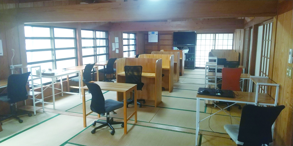 障がいサポートBBトレ【見守りサポーター(那覇市小禄)【週休2日／無資格OK／無料駐車場有】】の求人募集画像