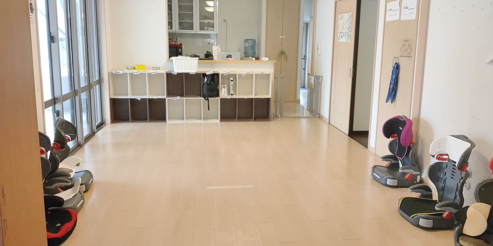 株式会社 TORUS(おきなわインターナショナルデイサービス)【保育士(うるま市塩屋)【無料駐車場あり／髪色自由・ネイルOK／研修制度あり】】の求人募集画像