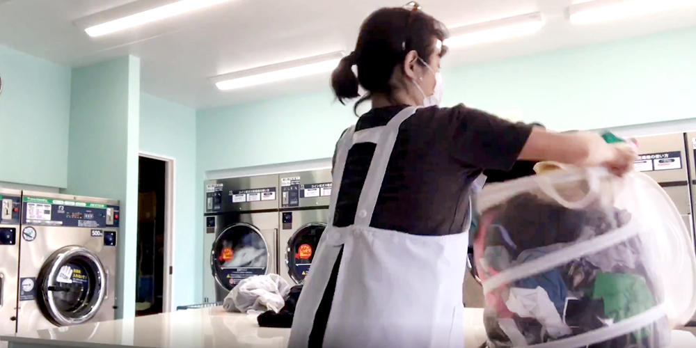 コインランドリー 楽ちん♪【コインランドリーの店内スタッフ（八重瀬町）【短時間／昇給有／週休3～4日】】の求人募集画像