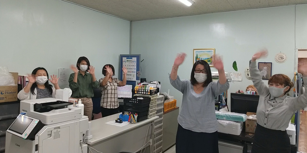 株式会社　サンライフ沖縄【健康食品の電話案内スタッフ（宜野湾市）【主婦(主夫)歓迎／土日祝休み／短時間勤務】】の求人募集画像