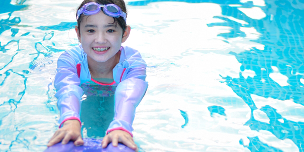 具志川スイミングスクール【水泳指導員(うるま市)【社保完備/交通費支給/無料駐車場有】】の求人募集画像