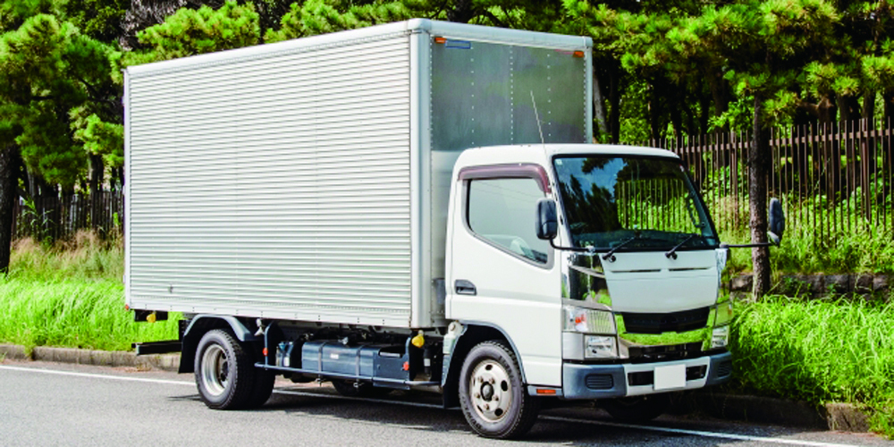 牧港商事 株式会社【トラック運転手兼作業員(南風原・糸満)【月給24万円～／賞与年2回／無料駐車場有】】の求人募集画像