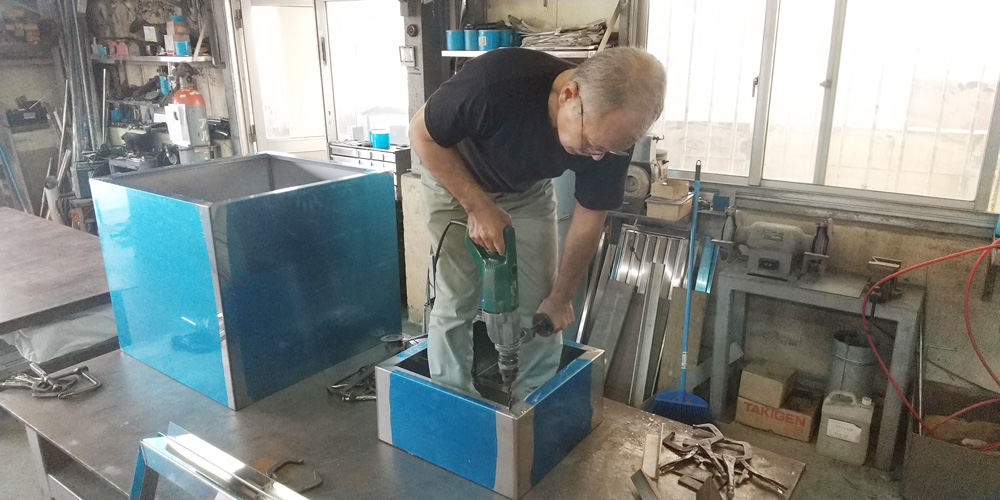 有限会社 藤ステンレス工業【ステンレス工員(男女)(浦添市)【資格不問/土日祝お休み/短時間勤務可/職場見学OK/未経験者大歓迎】】の求人募集画像