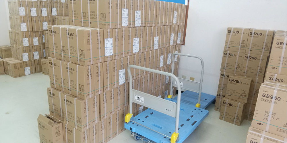 株式会社 ダイドー 那覇支店【ピッキング・梱包スタッフ(那覇市)【未経験可／時給1,200円～／無料駐車場有】】の求人募集画像