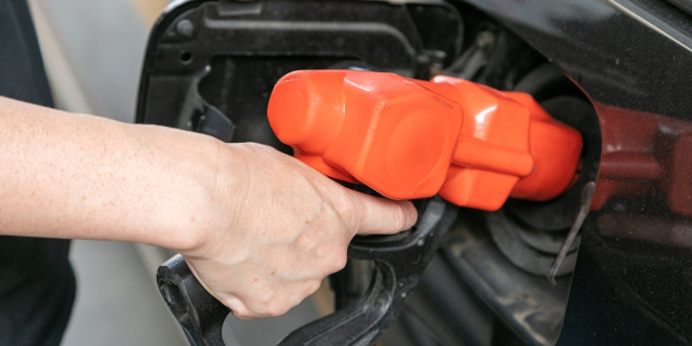 株式会社　浦西石油【ガソリンスタンド（給油所）スタッフ(浦添市)【短時間4h／社員登用有／運転免許なしもOK】】の求人募集画像