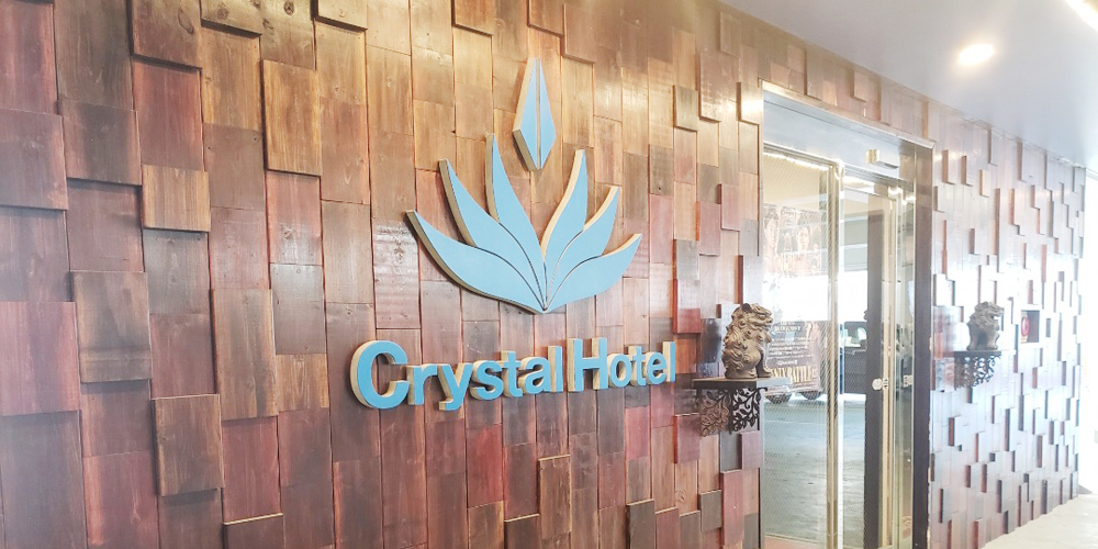 波の上クリスタルホテル【ホテルの受付スタッフ（那覇市若狭）【無料駐車場有／未経験OK】】の求人募集画像