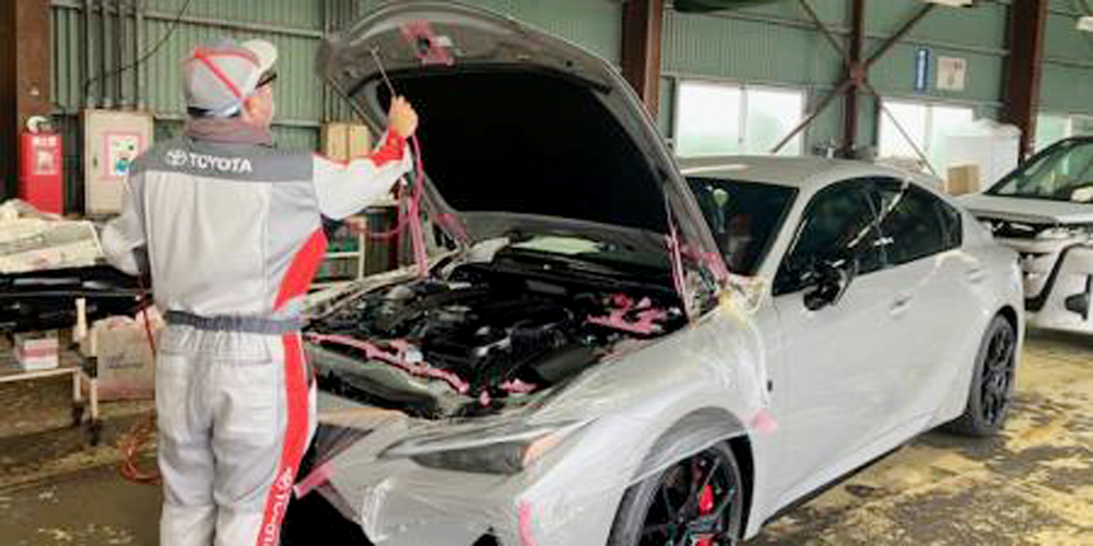 株式会社　ＯＴＭ　【自動車整備(防錆)及び洗車スタッフ(浦添市)【正社員登用有／商品割引制度有／週休2日制】】の求人募集画像