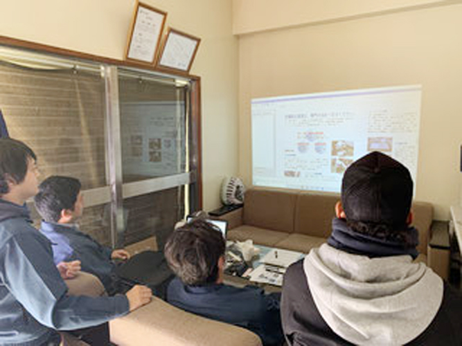 ペストマネージ沖縄 株式会社【作業スタッフ(害虫駆除やシロアリ駆除及び鳥害対策)(沖縄市)【賞与年2～3回／無料駐車場有／年間休日120日】】の求人募集画像