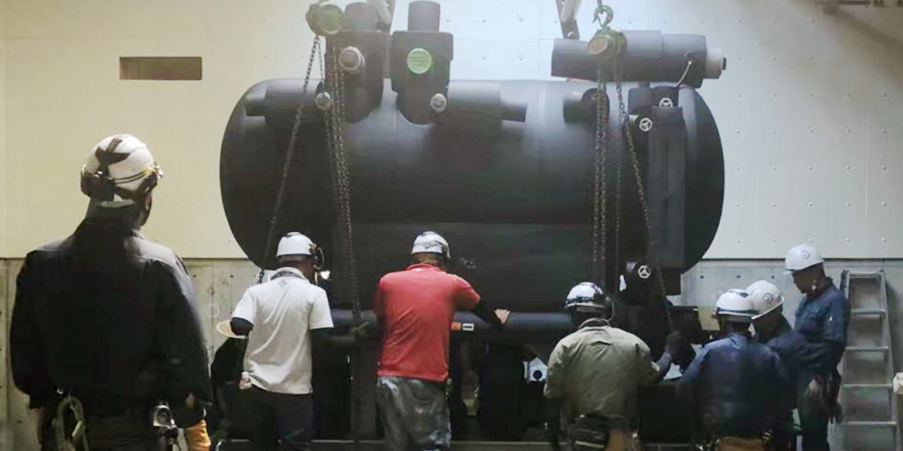 有限会社　マエダ工業所【工事部（パイプジョイントスタッフ・溶接・鉄工・ものづくり）(男女)(那覇市泊)【通勤・皆勤手当で1.5万円／1～7日お試し勤務有／土日休み】】の求人募集画像