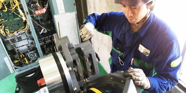 有限会社　沖昇トラスト【エレベーター・エスカレーター設置の工事スタッフ（西原町）【未経験歓迎／土日休み／資格取得支援】】の求人募集画像