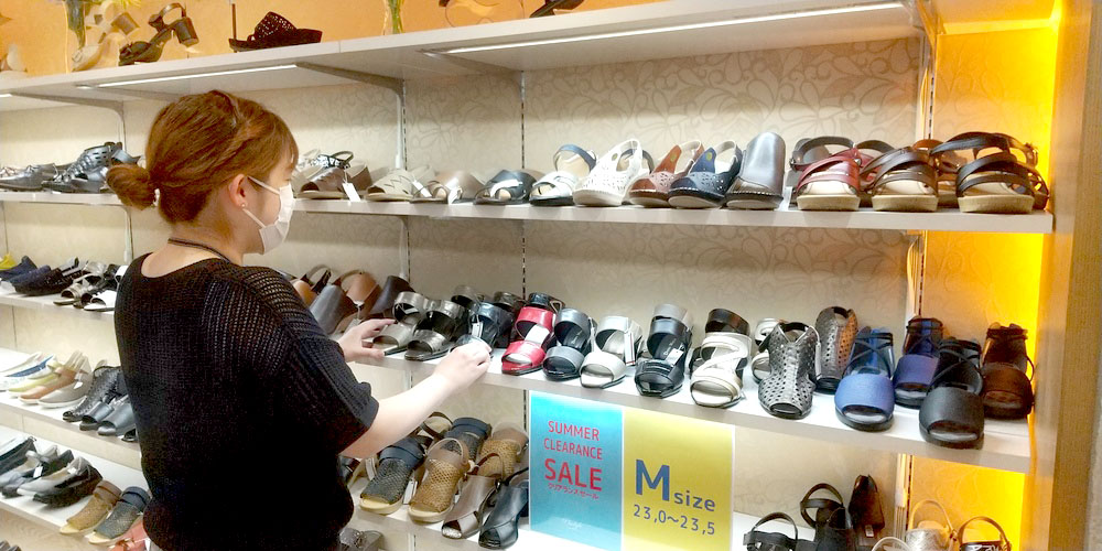 沖縄月星 株式会社【婦人靴の販売スタッフ（那覇市久茂地）【未経験OK／週2～3日休み】】の求人募集画像