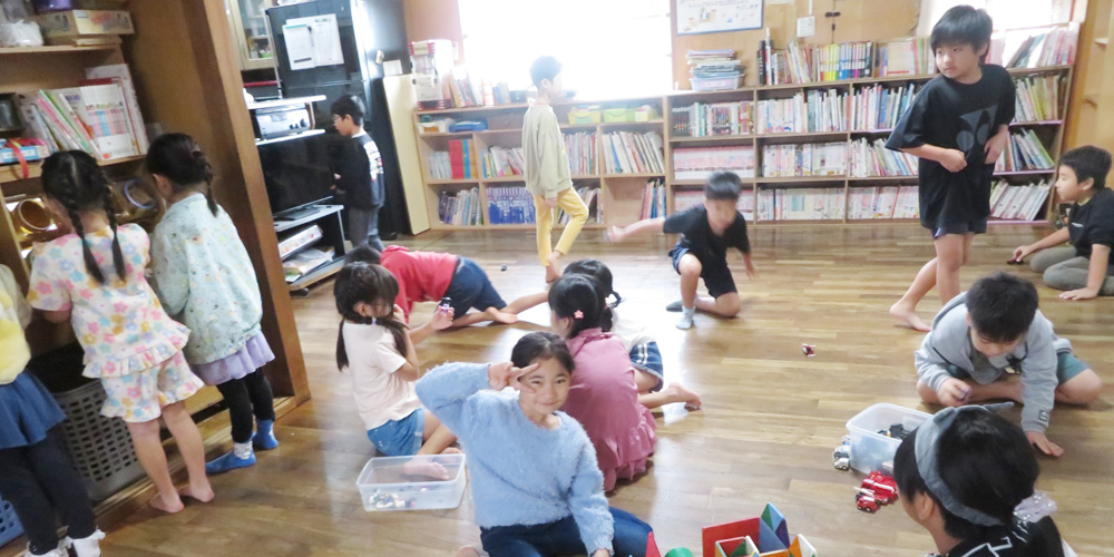 一般社団法人 たくし学園【放課後児童支援員（浦添市）【資格取得制度有／賞与年2回／駐車場有】】の求人募集画像