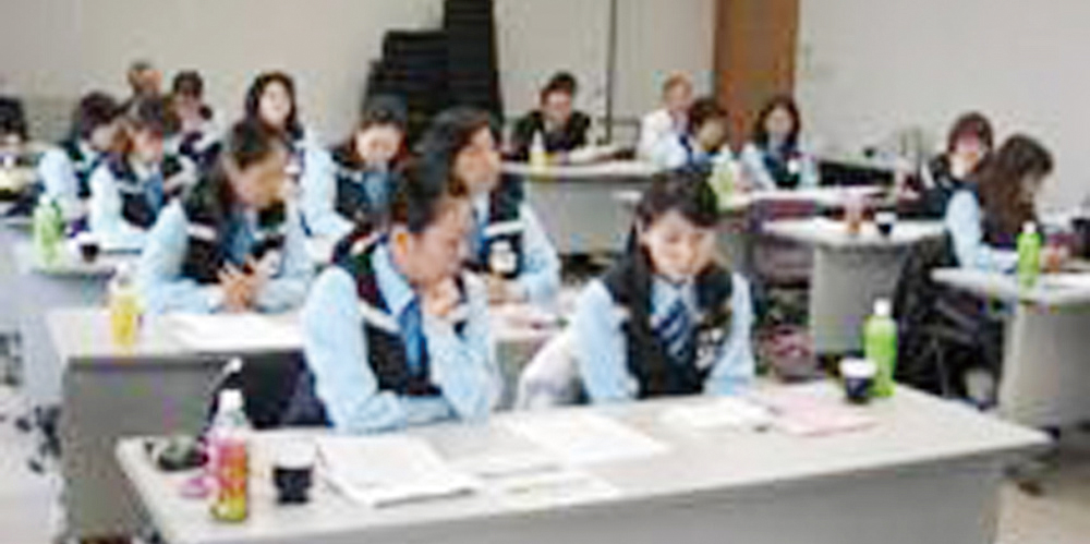 西日本高速道路総合サービス沖縄株式会社【交通管理隊員（浦添市）【社保完備／賞与年2回／待遇・福利厚生充実】】の求人募集画像