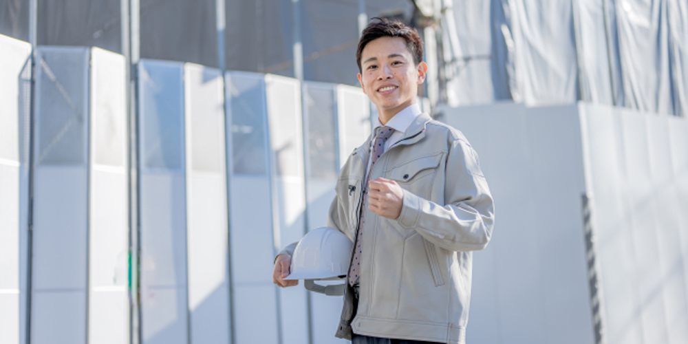 合名会社　伊敷運輸【8tユニック車のドライバー（宜野湾市）【残業ほぼなし／各種手当充実／完全週休2日制】】の求人募集画像