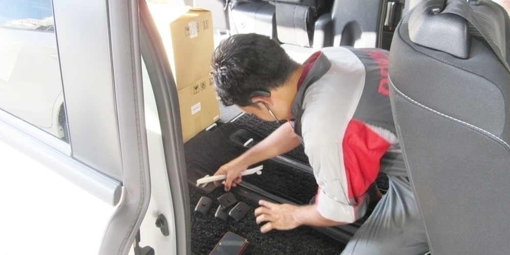 株式会社アニヤデンキ【男女メカニック（那覇市泊・豊見城市翁長）【未経験歓迎／昇給年1回・賞与有／新店舗OPEN】】の求人募集画像