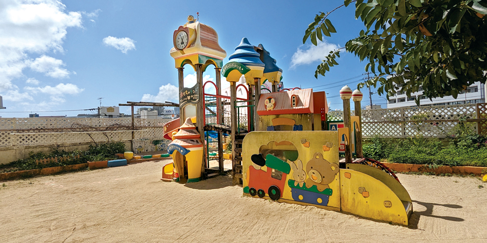 社会福祉法人千草福祉会【保育士(男女)（大空こども園／那覇市首里）【残業なし／結婚・出産祝金／昇給・賞与有】】の求人募集画像