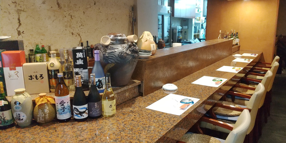 だいにんぐ かわしげ【キッチンスタッフ（那覇市松山）【週2～4日勤務もOK／食事つき／日曜定休】】の求人募集画像