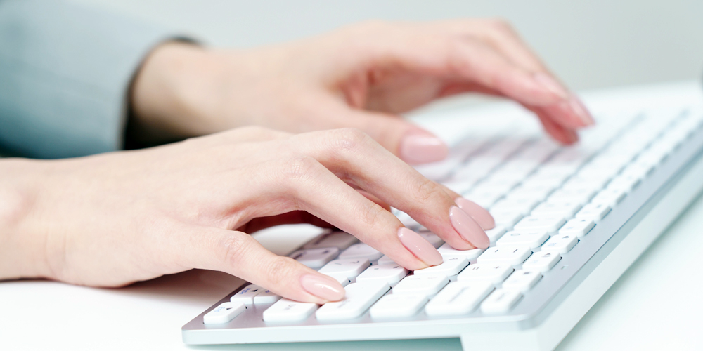 有限会社 クラウン警備保障【一般事務（西原町）【土日祝休み／4h～OK／昇給あり】】の求人募集画像