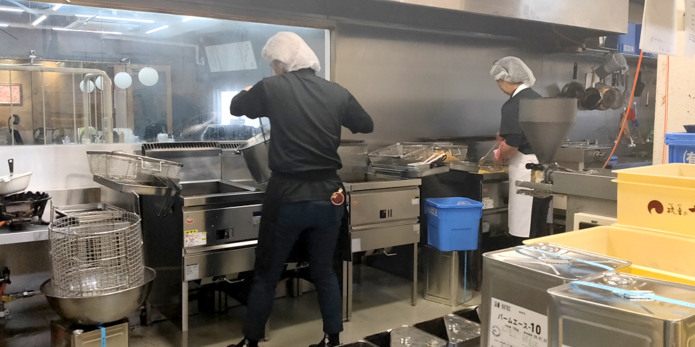 琉球菓子処 琉宮【菓子製造(那覇市牧志)【交通費支給/駐車場代補助有有/従業員割引】】の求人募集画像