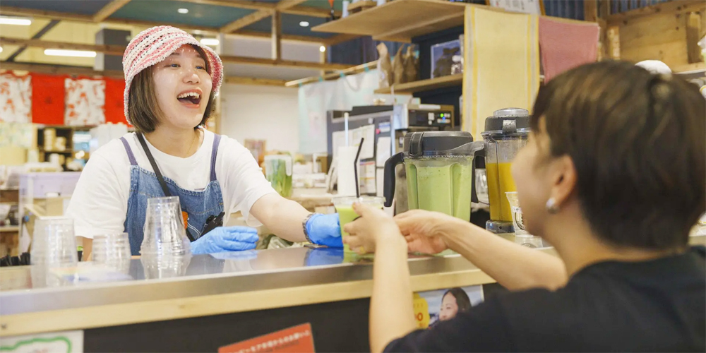 有限会社　ハッピーモア【店舗・販売スタッフ（宜野湾市大山）【未経験者歓迎／昇給・賞与有／学歴・資格不問】】の求人募集画像