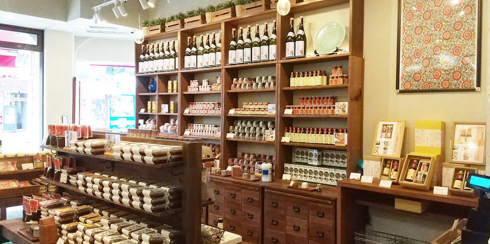 琉球醤油屋 国際通り松尾店【国際通りお土産販売（短時間）(那覇市松尾)【交通費／時給1,130円／1週間毎のシフト作成】】の求人募集画像