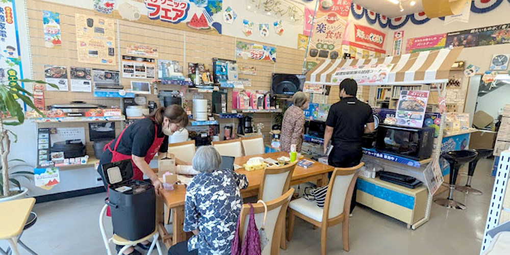 Panasonic特約店 トレンド となみ 首里店【家電のルート訪問・配達(点検や修理等)（那覇市首里平良町）【基本残業なし／無料駐車場有／賞与年2回】】の求人募集画像