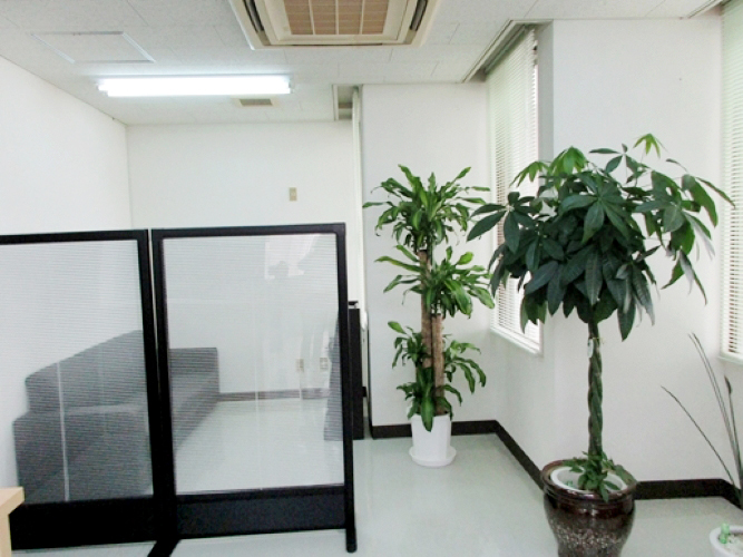 南風法律事務所【法律事務所の事務スタッフ(那覇市松尾)【無料駐車場/土日祝休み/7h勤務】】の求人募集画像