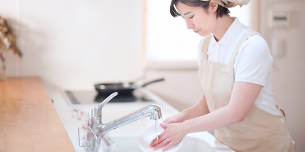 春日観光ホテル【個人宅のお手伝いさん(うるま市)【週休2日/午前中のみ/資格不問】】の求人募集画像