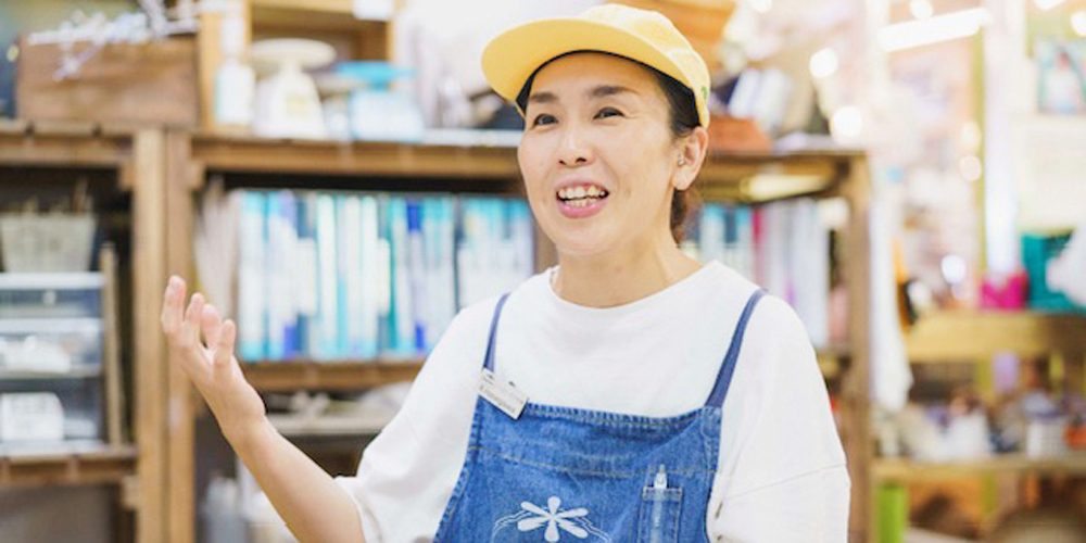 有限会社　ハッピーモア【販売スタッフ（宜野湾市大山）【未経験OK／昇給・賞与有／無料駐車場有】】の求人募集画像