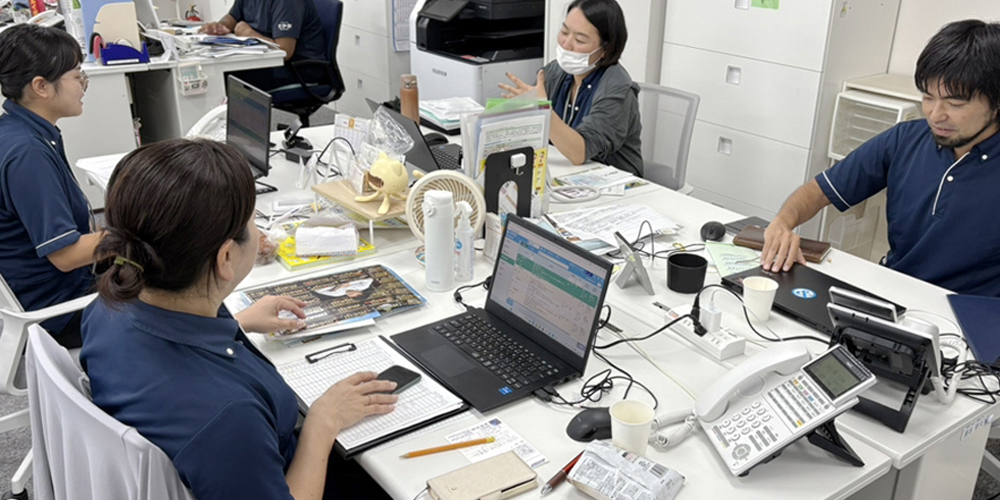 株式会社 あかね会（在宅総合ケアセンターいとまん）【登録ヘルパー（介護福祉士）（南部エリア）【1h～勤務可／直行直帰可能／ブランクOK】】の求人募集画像