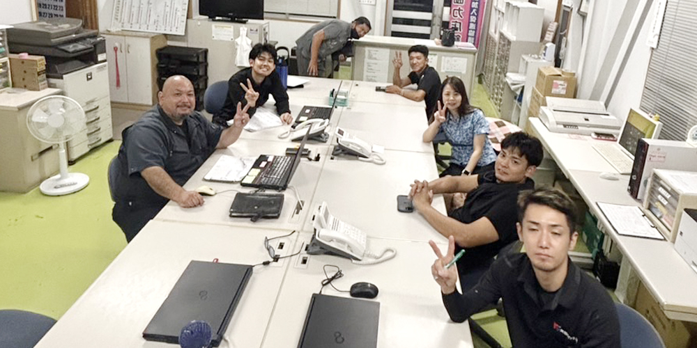 共和ペイント　株式会社【配送スタッフ（糸満市）【土日祝休み／賞与年3回／家族手当有】】の求人募集画像