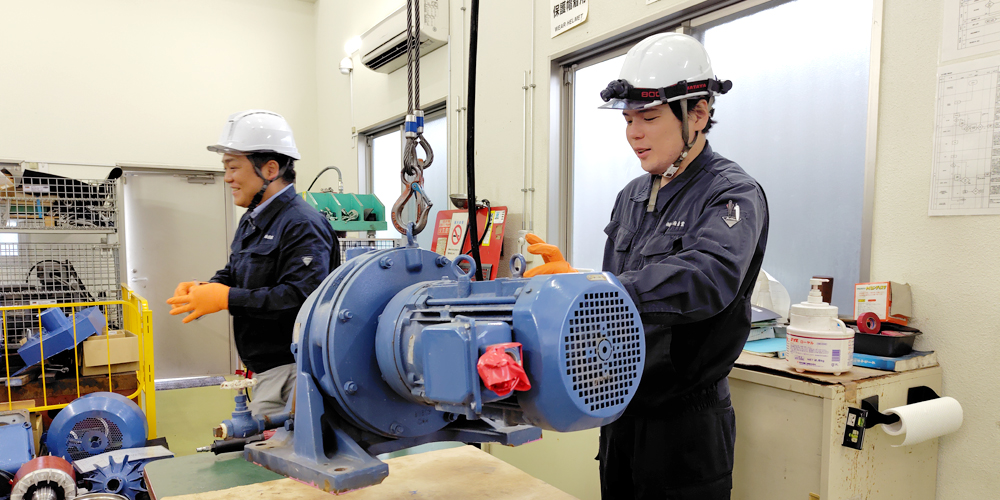 株式会社 長嶺産業【工場用機械のメンテナンス(見習い)(南城市)【土日祝休み/年間休日126日/賞与5.5ヶ月】】の求人募集画像