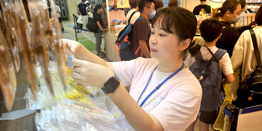 株式会社 リウボウ商事【那覇空港内の有名キャラクターショップの販売スタッフ（那覇市鏡水）【未経験OK／時間相談可／交通費支給】】の求人募集画像